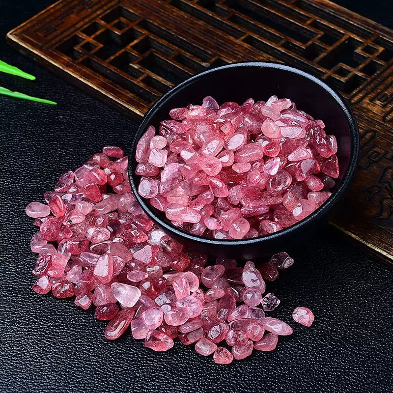 Strawberry quartz chip stone 20$/kg