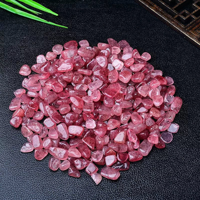 Strawberry quartz chip stone 20$/kg