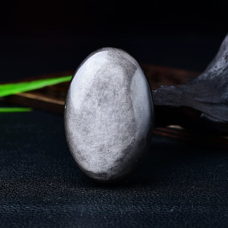 Silver obsidian palm stone 80$/kg