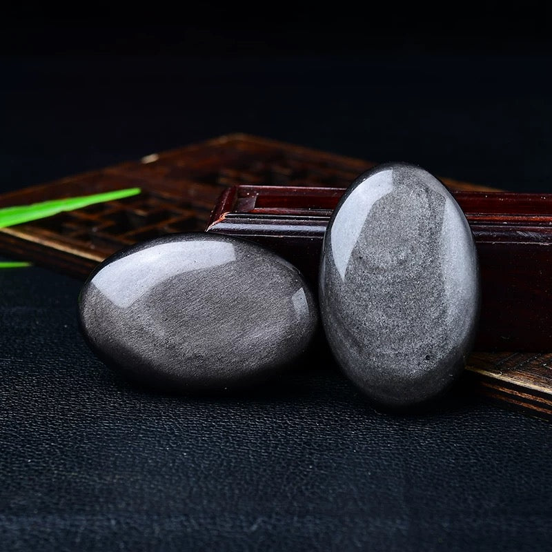 Silver obsidian palm stone 80$/kg