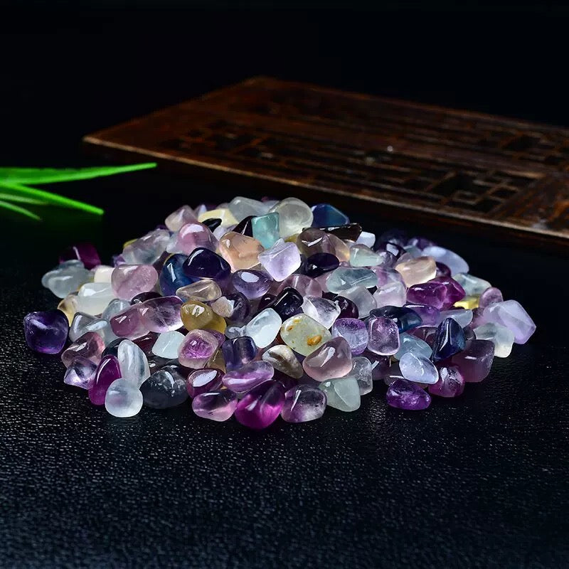 Rainbow fluorite chip stone 30$/kg