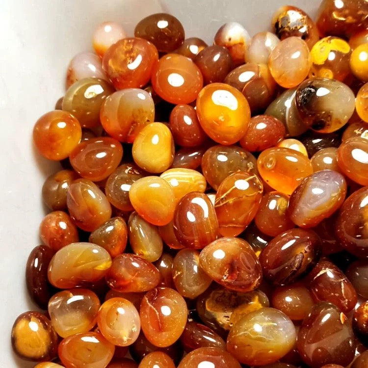 Red agate palm stone 30$/kg