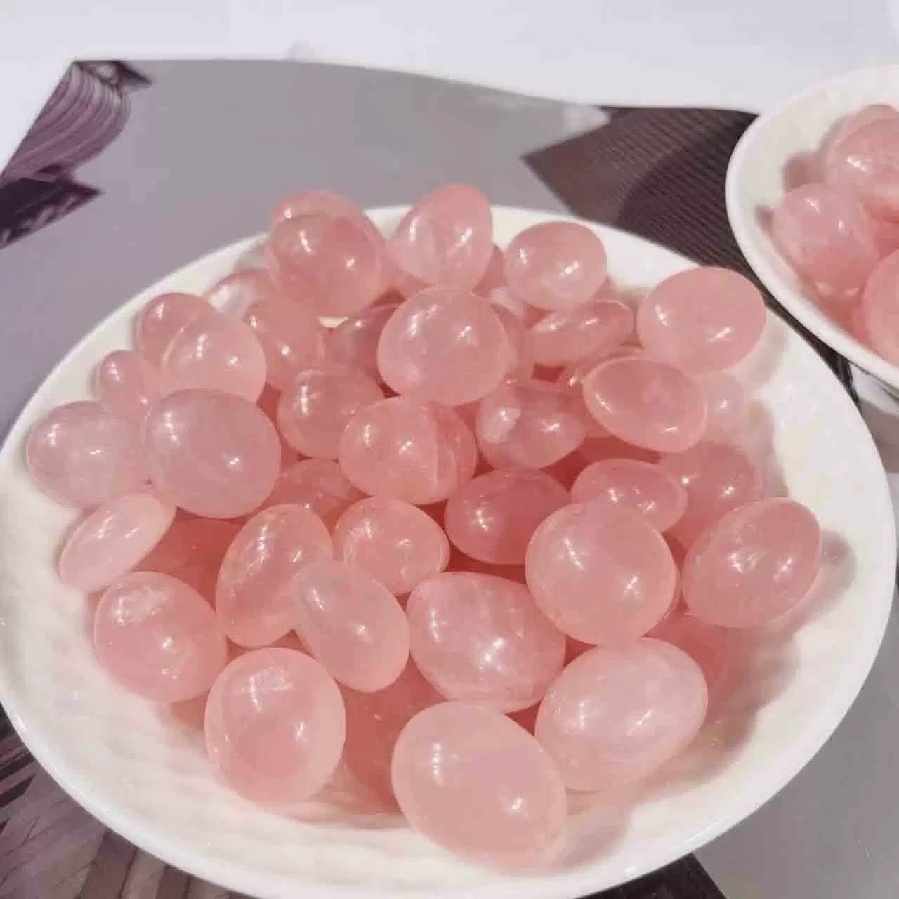 Rose Quartz palm stone 80$/kg