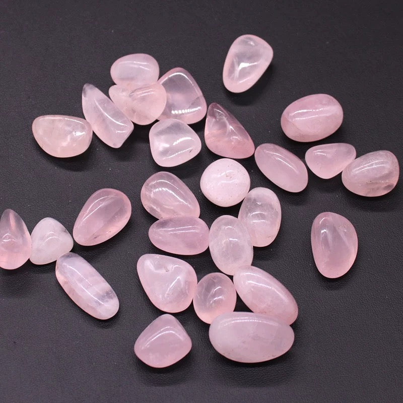 Rose Quartz palm stone 80$/kg