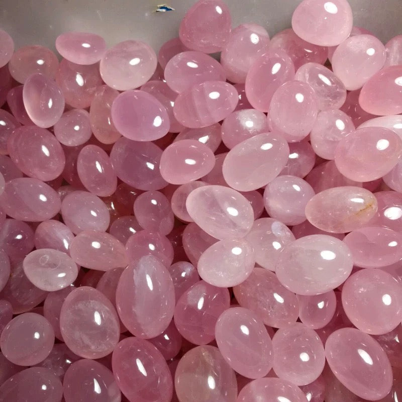 Rose Quartz palm stone 80$/kg