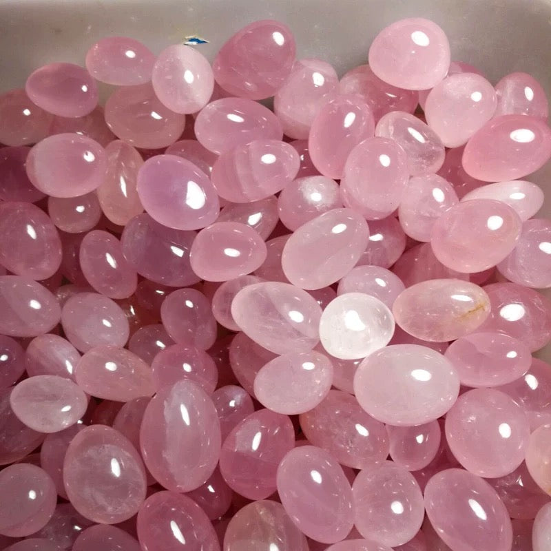 Rose Quartz palm stone 80$/kg