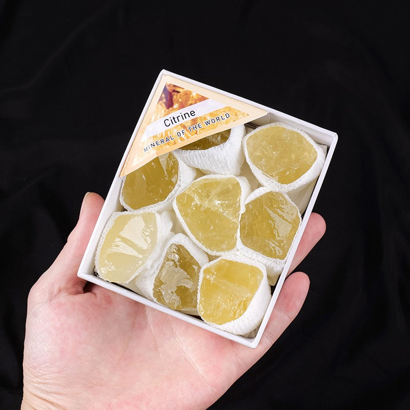 Raw mineral gift box