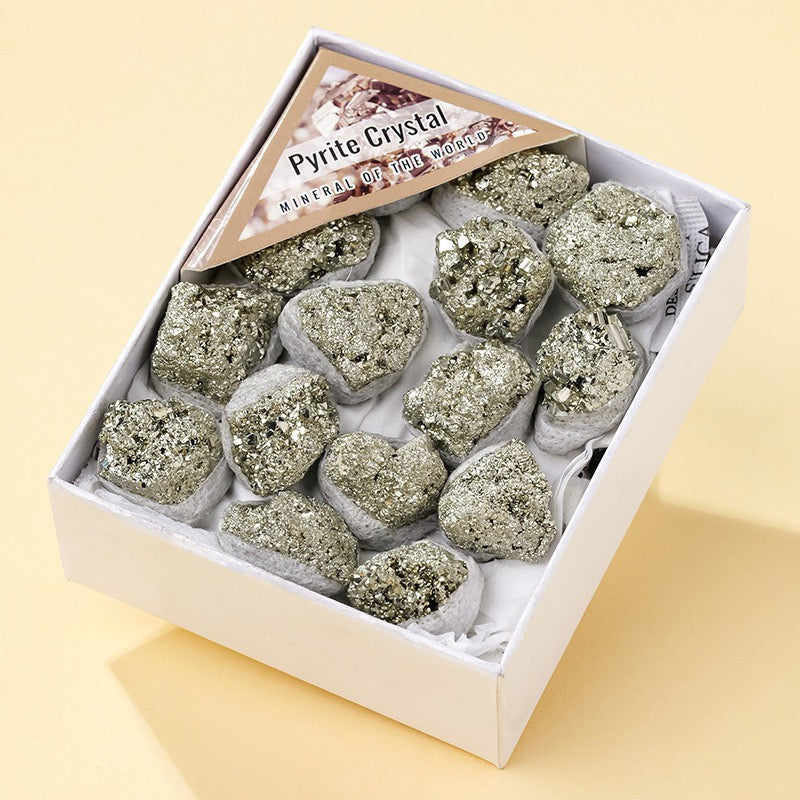 Raw mineral gift box